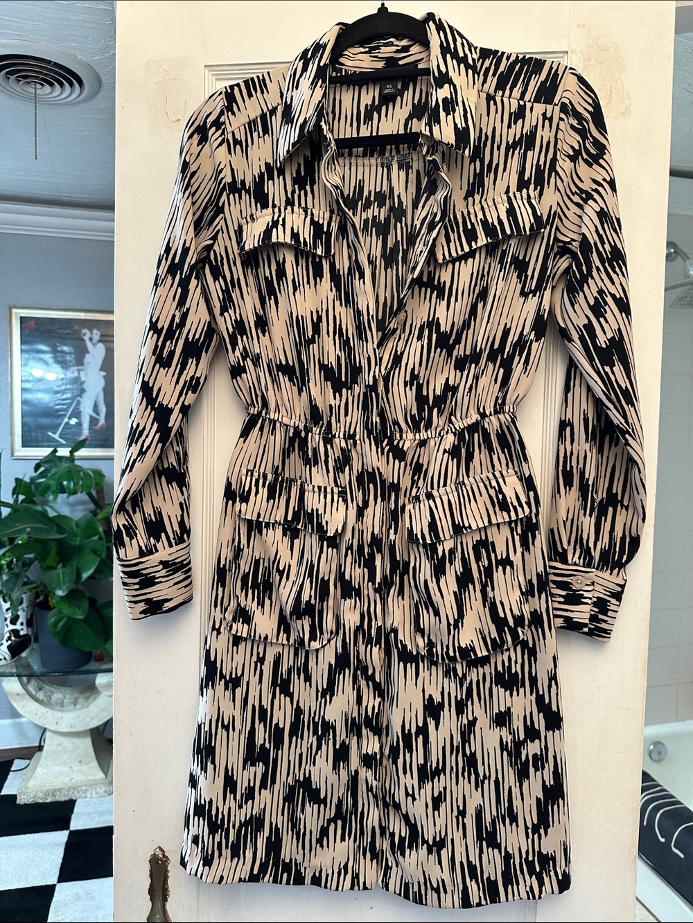 Vera Wang Black & Cream Printed Long-Sleeve Shirt Dress